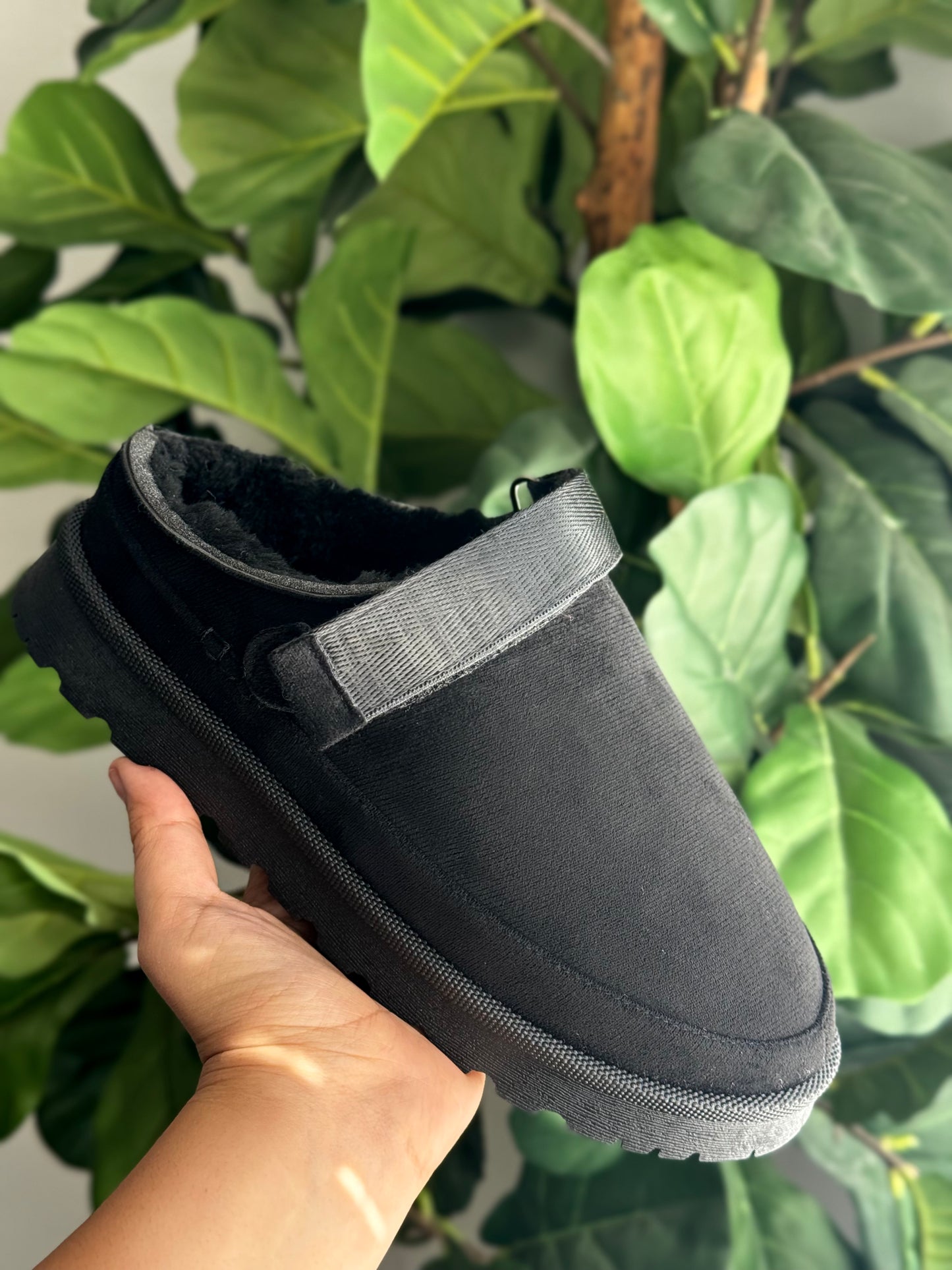 Teddy Suede Clogs