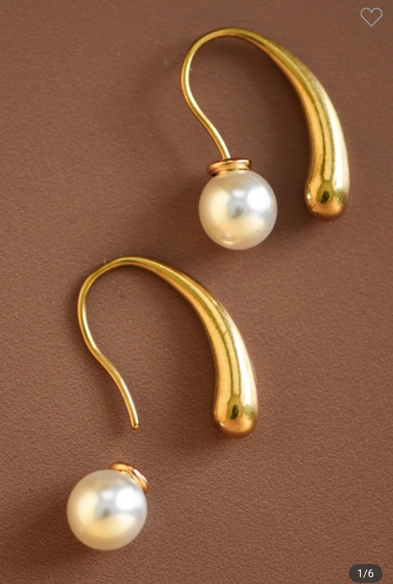 Modern Pearl Hook Earrings - 18k gold plated stainless steel