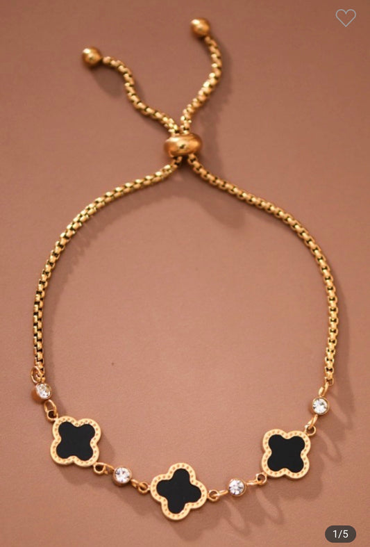 Night Clover charm - 18k gold plated stainless steel bracelet