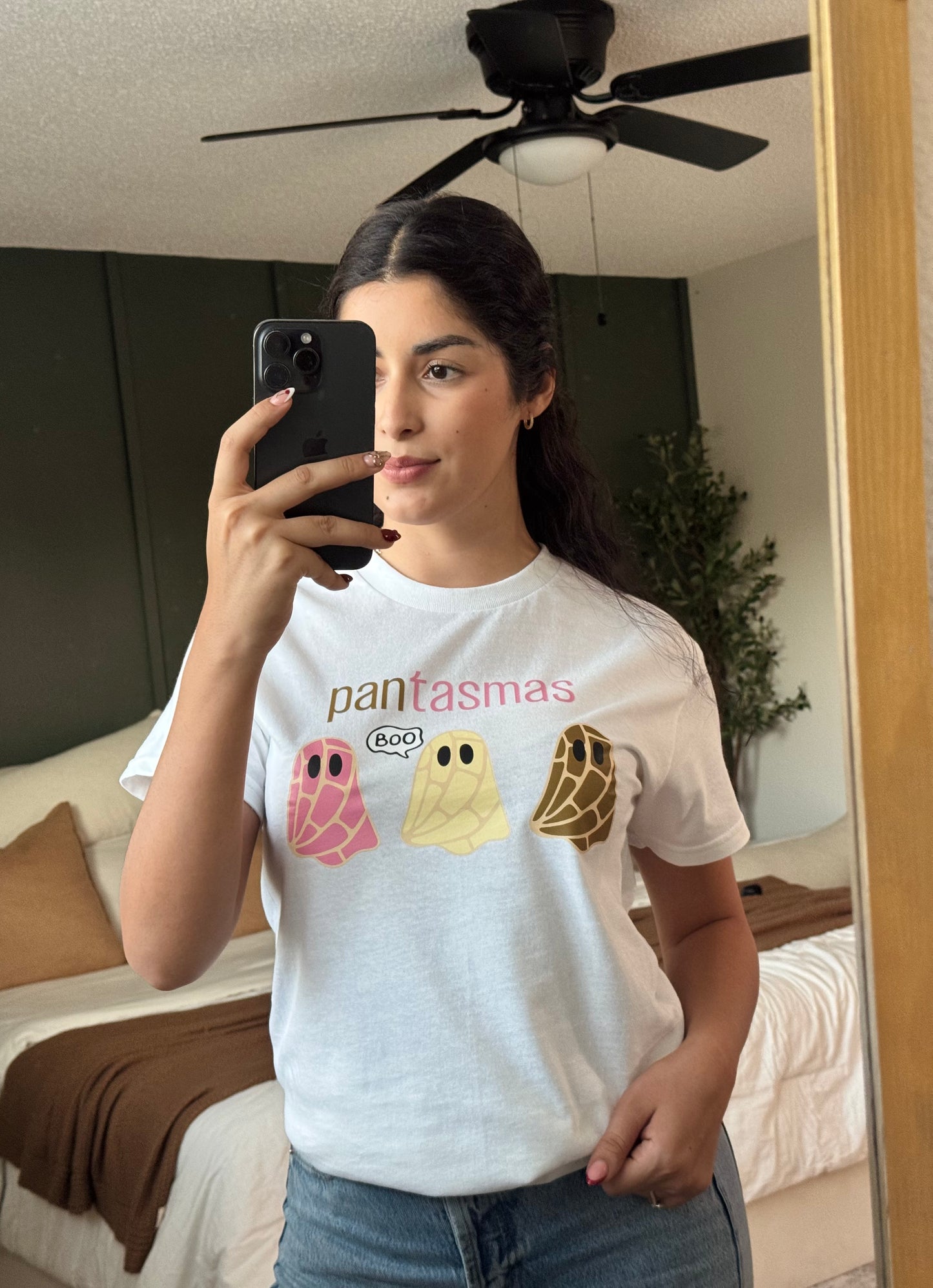 Pantasmas Graphic Tee