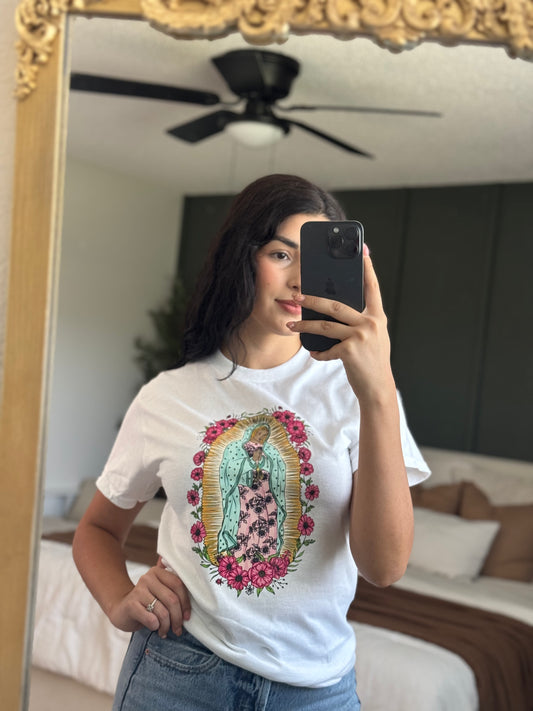 Virgen de Guadalupe Graphic Tee